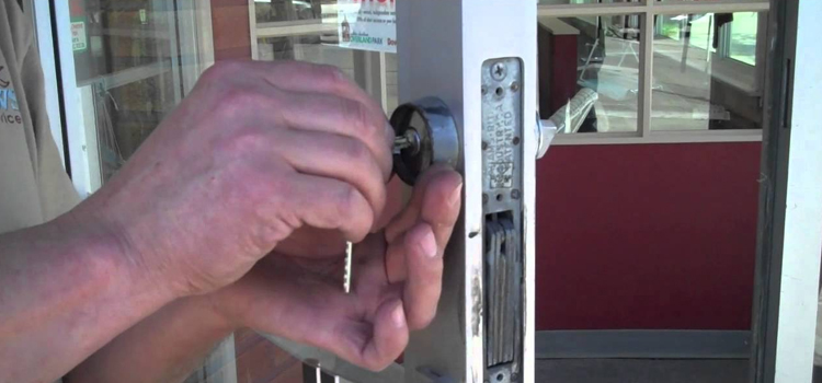 commercial door lock repair Lemon Grove